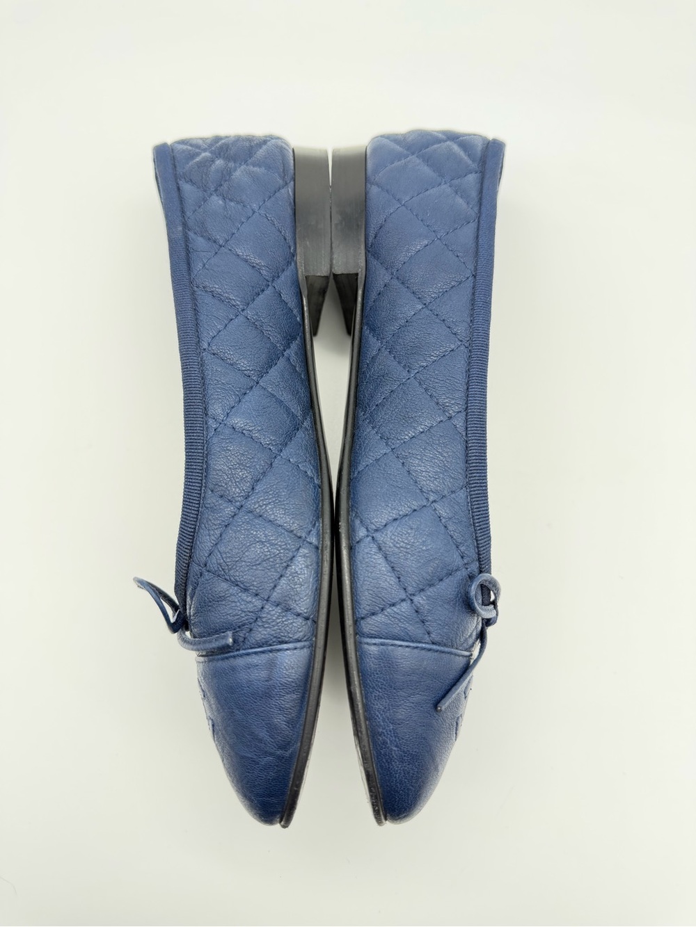 CHANEL Quilted Aged Calfskin Leather Flats - Picture 4 of 12